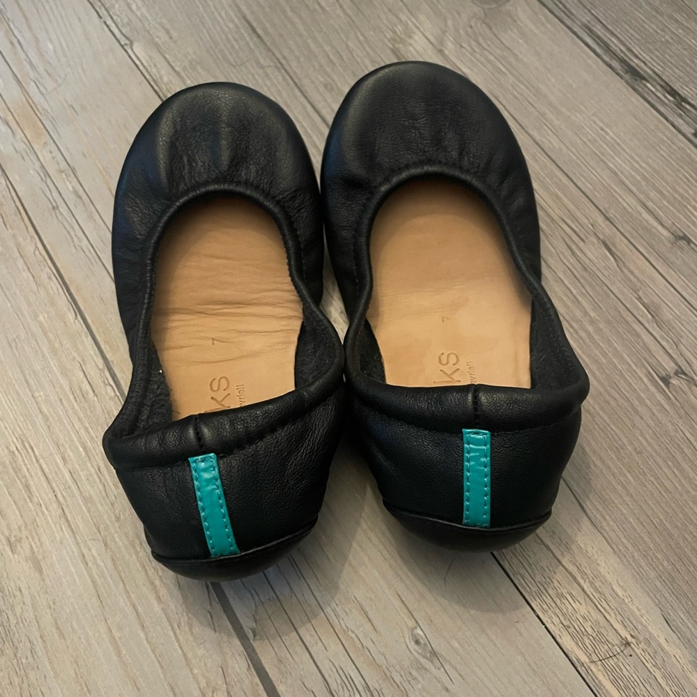 Girl Mini Tieks, size 7, like new!